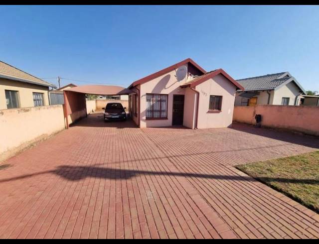 2 BEDROOM HOUSE FOR SALE IN SOSHANGUVE B